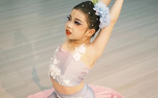 初学舞蹈如何选个人剧目？