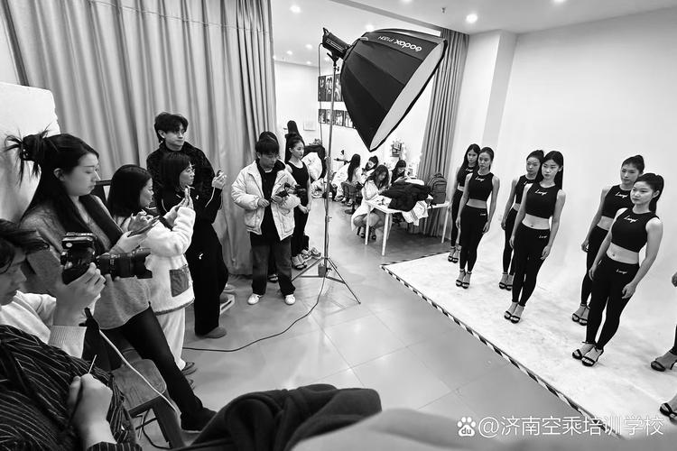 济南摄影艺考培训学校哪家强？-第3张图片-泰美艺术培训