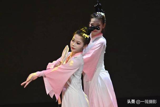 广州华夏职业学院舞蹈社有何魅力？-第2张图片-泰美艺术培训