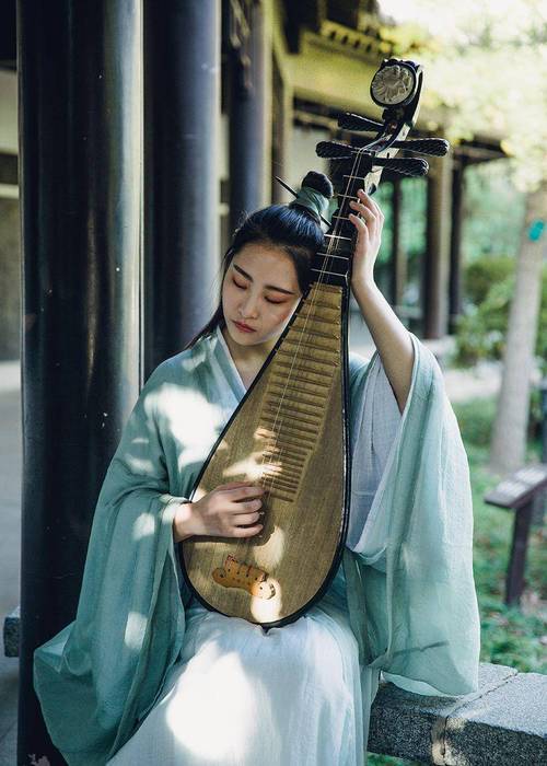 琵琶流行曲搭舞蹈，传统与新潮如何共舞？-第3张图片-泰美艺术培训