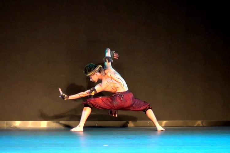 零基础男生适合跳什么舞蹈剧目?-第1张图片-泰美艺术培训 零基础男生适合跳什么舞蹈剧目?-第1张图片-泰美艺术培训