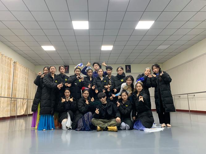 成都舞蹈艺考培训学校哪家好？-第1张图片-泰美艺术培训