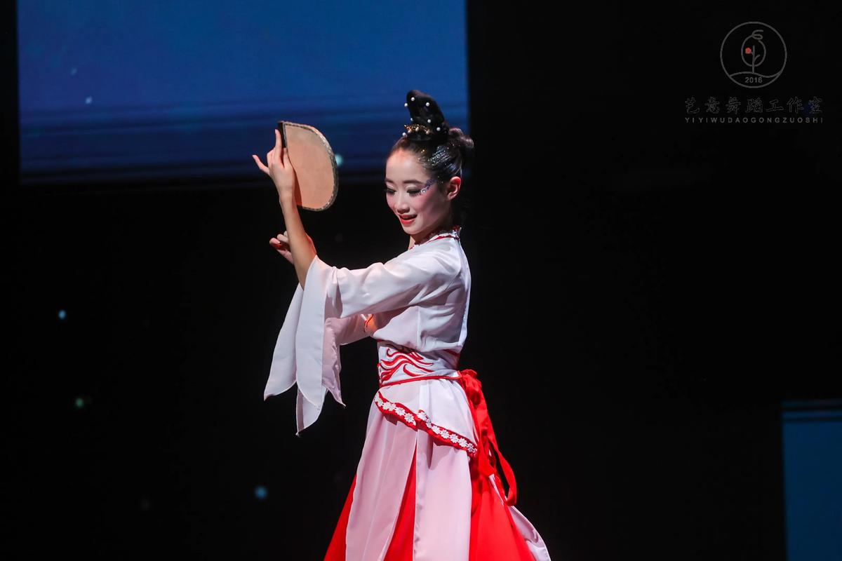 南京审计学院舞蹈系表演有何特色？-第3张图片-泰美艺术培训