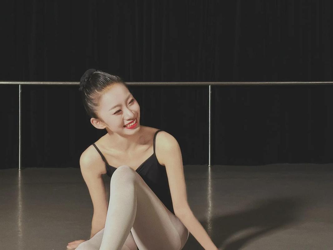 舞蹈艺考需自行找场地吗？-第3张图片-泰美艺术培训