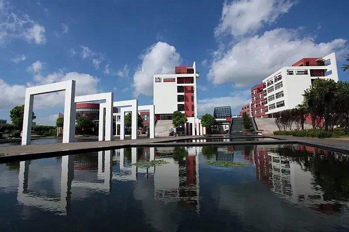 上海工艺美术职业学院实力如何？-第3张图片-泰美艺术培训