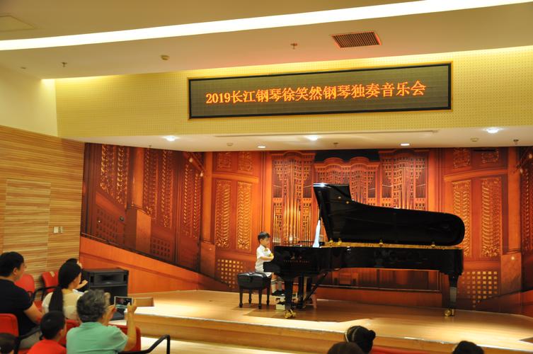 音乐指挥专业顶尖院校有哪些?-第1张图片-泰美艺术培训 音乐指挥专业顶尖院校有哪些?-第1张图片-泰美艺术培训