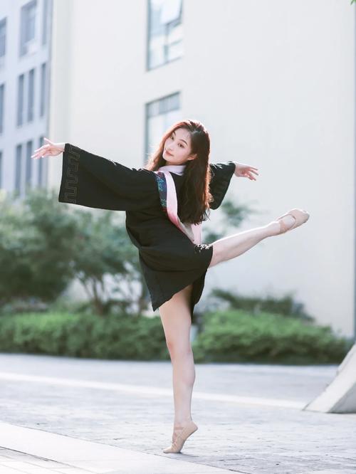 舞蹈生毕业后的职业方向有哪些?-第3张图片-泰美艺术培训 舞蹈生毕业后的职业方向有哪些?-第3张图片-泰美艺术培训