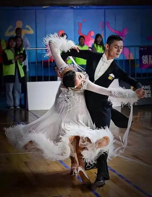 北京爱莲舞蹈学校户口有何特殊政策?-第2张图片-泰美艺术培训 北京爱莲舞蹈学校户口有何特殊政策?-第2张图片-泰美艺术培训