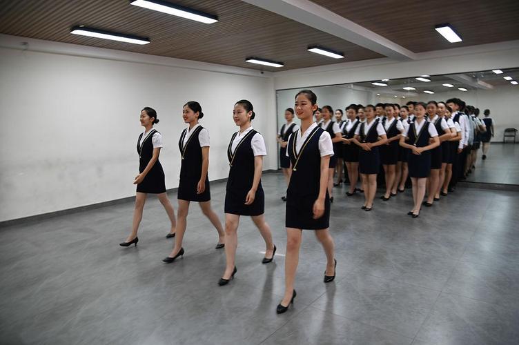 空乘为何必须参加艺考?-第2张图片-泰美艺术培训 空乘为何必须参加艺考?-第2张图片-泰美艺术培训