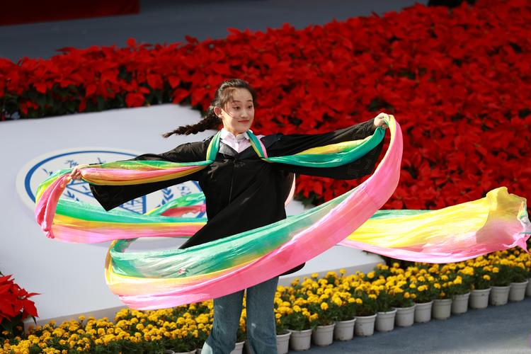 重庆哪些大学招舞蹈生？-第1张图片-泰美艺术培训