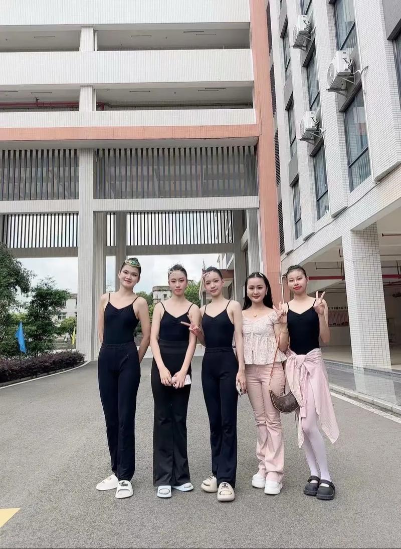 浙江大学舞蹈特长生政策-第3张图片-泰美艺术培训