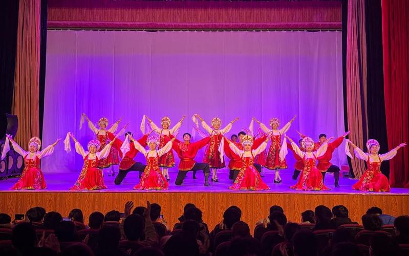 黑龙江艺术职业舞蹈学院有何特色?-第2张图片-泰美艺术培训 黑龙江艺术职业舞蹈学院有何特色?-第2张图片-泰美艺术培训