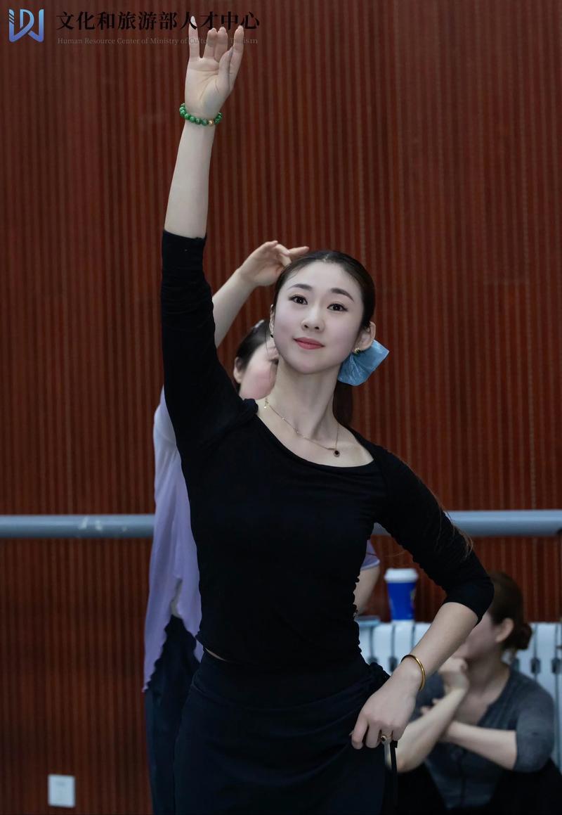 舞蹈老师会编自己的舞吗？-第3张图片-泰美艺术培训