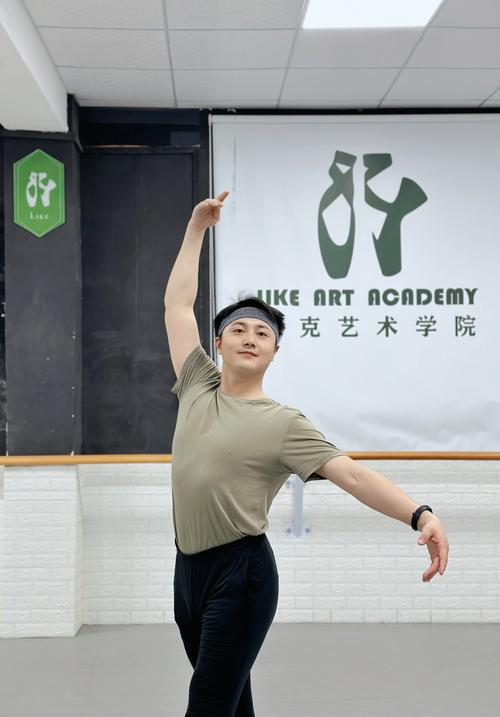 西安体育学院舞蹈系老师有何特色？-第1张图片-泰美艺术培训