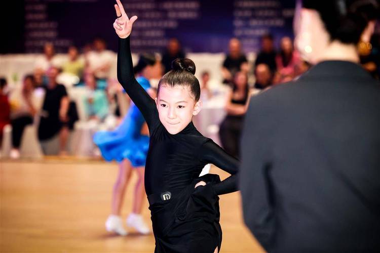 湖北体育舞蹈公开赛武汉看点有哪些？-第1张图片-泰美艺术培训
