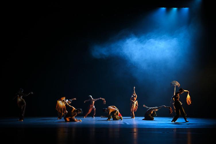 华南师范2025舞蹈系招生有何新变化?-第1张图片-泰美艺术培训 华南师范2025舞蹈系招生有何新变化?-第1张图片-泰美艺术培训