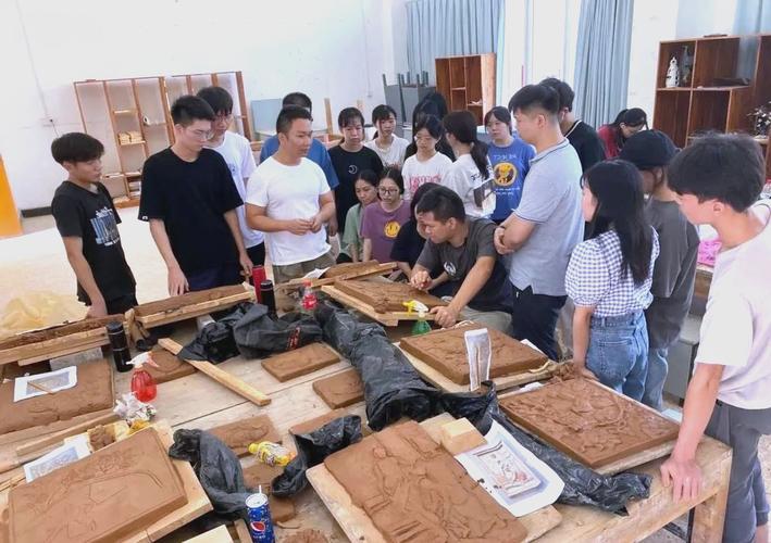 韩山师范学院美术与设计有何特色？-第2张图片-泰美艺术培训