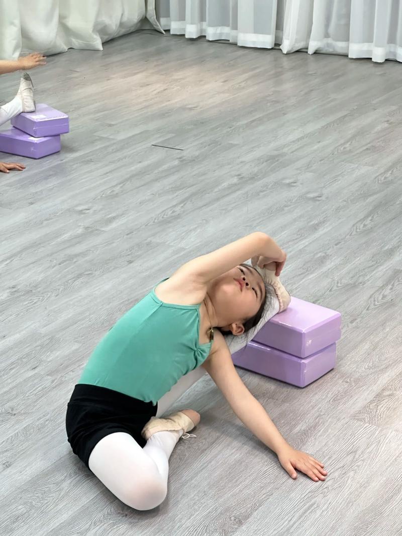 学音乐与舞蹈，哪个更辛苦？-第2张图片-泰美艺术培训