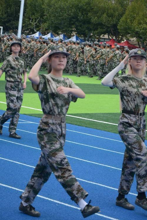 华师大2025舞蹈艺考考什么？-第3张图片-泰美艺术培训