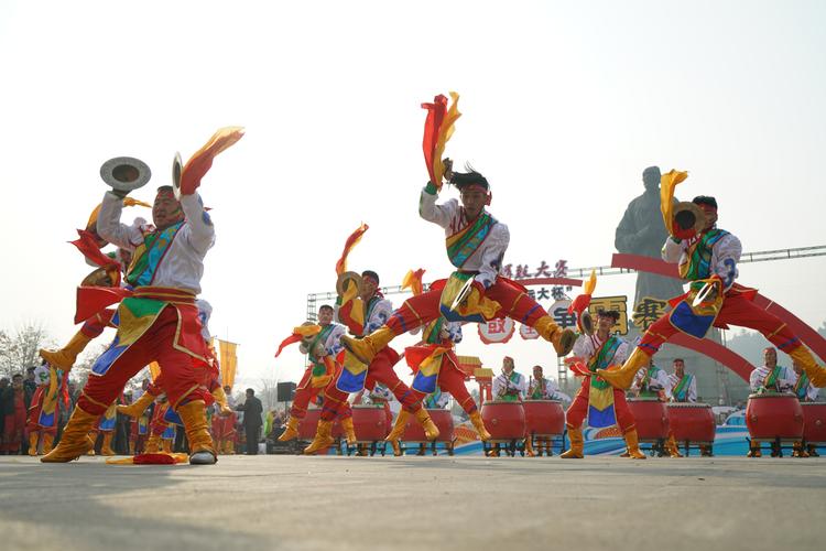 西北纯正舞蹈究竟指何种舞蹈形式？-第3张图片-泰美艺术培训