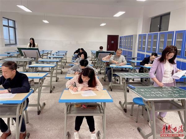 望城区黄金中学音乐老师有何教学特色？-第1张图片-泰美艺术培训