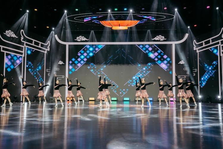 济宁有哪些靠谱的艺考舞蹈学校？-第3张图片-泰美艺术培训