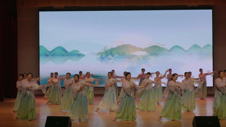 中国哪个城市舞蹈氛围最浓厚？-第2张图片-泰美艺术培训