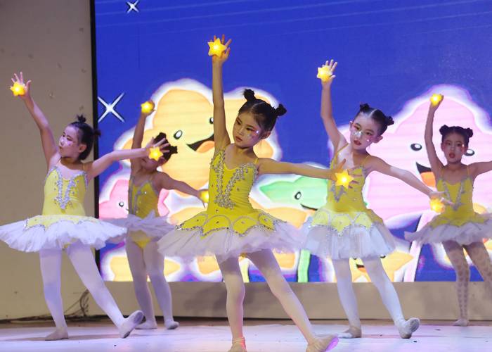 广西学舞蹈的学校有哪些？-第3张图片-泰美艺术培训