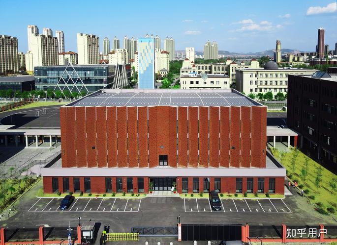 鞍山市兰开美术高级中学-第1张图片-泰美艺术培训