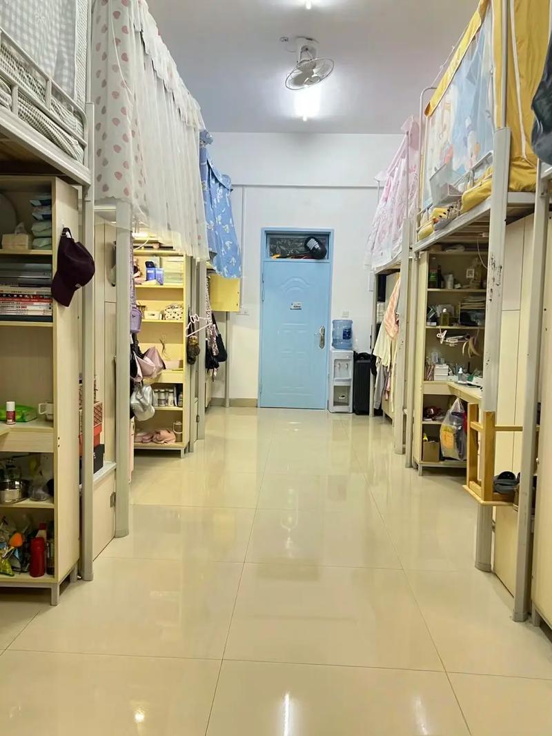 本科舞蹈学院宿舍哪家好？-第2张图片-泰美艺术培训