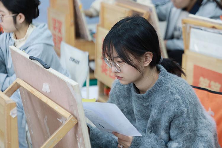 笑笑美术兵团2025有何新规划?-第1张图片-泰美艺术培训 笑笑美术兵团2025有何新规划?-第1张图片-泰美艺术培训