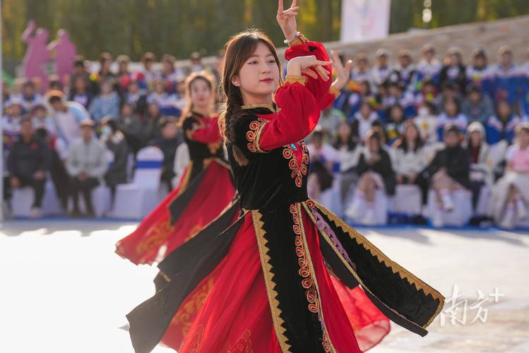 喀什大学舞蹈表演好考吗-第1张图片-泰美艺术培训