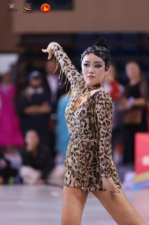 2025体育舞蹈艺考考什么？竞争激烈吗？-第2张图片-泰美艺术培训