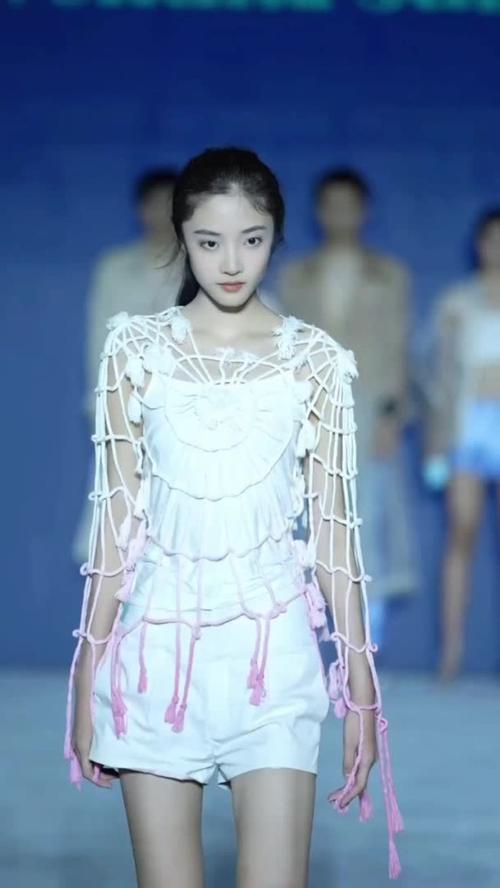 2025年艺考穿什么-第1张图片-泰美艺术培训 2025年艺考穿什么-第1张图片-泰美艺术培训