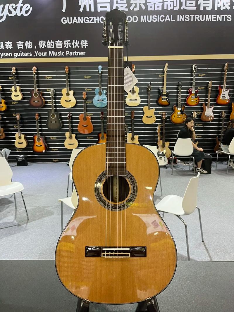 武汉音乐学院古典吉他有何独特魅力？-第3张图片-泰美艺术培训