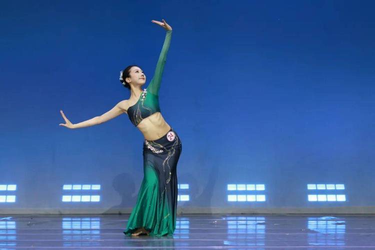 2025浙江舞蹈统考考什么？-第2张图片-泰美艺术培训