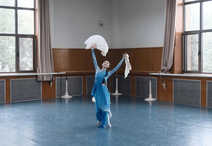 2025舞蹈大学生有何新趋势？-第2张图片-泰美艺术培训