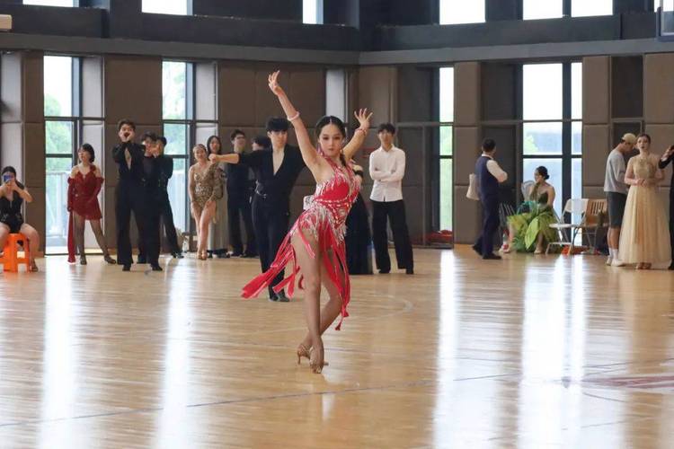 浙大体育舞蹈专业学什么？出路如何？-第2张图片-泰美艺术培训
