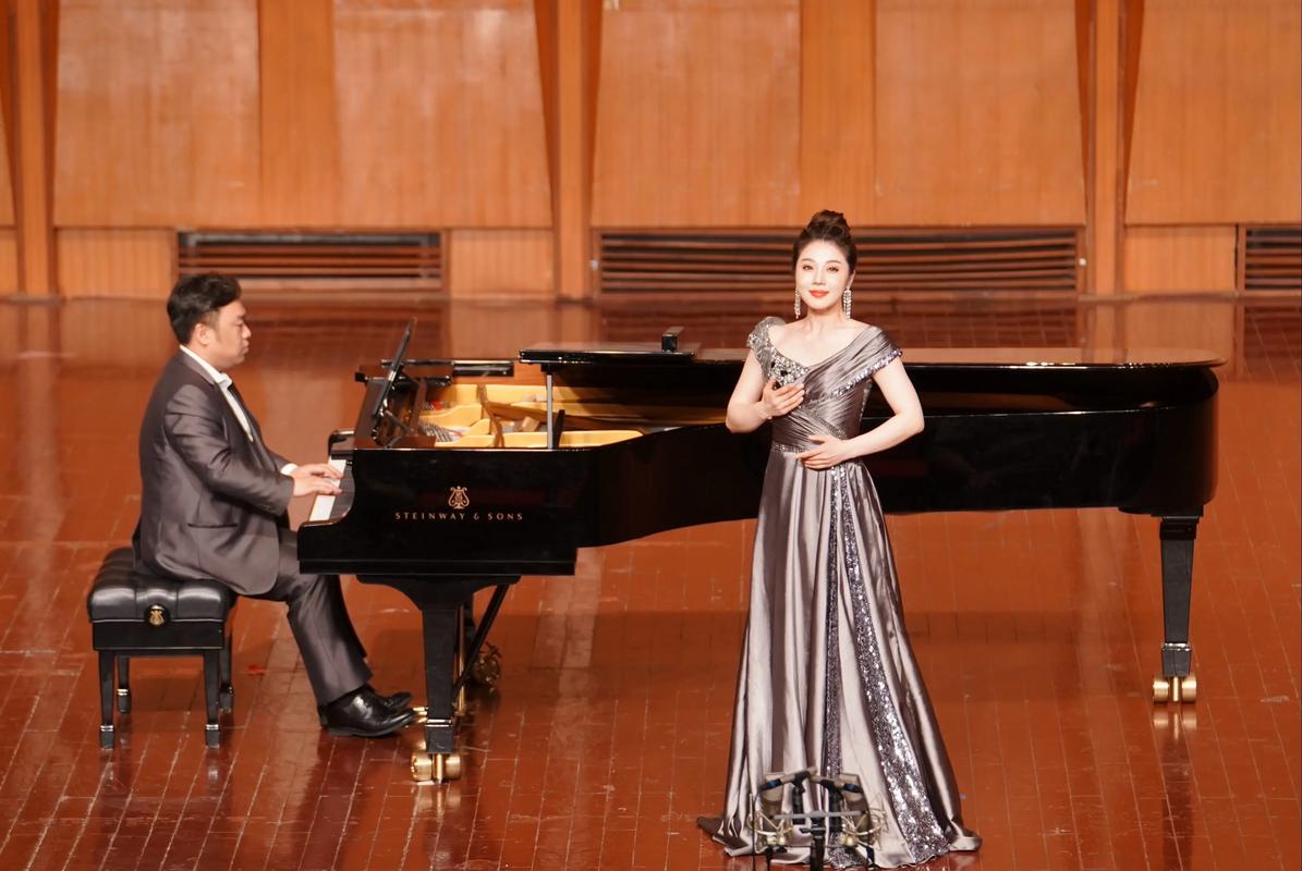 成都艺考声乐教师招聘要求有哪些？-第2张图片-泰美艺术培训