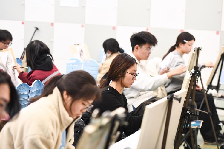 2025艺考现场，考生如何突破竞争？-第2张图片-泰美艺术培训