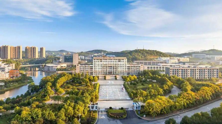 邵阳学院美术2025招生计划何时公布？-第3张图片-泰美艺术培训